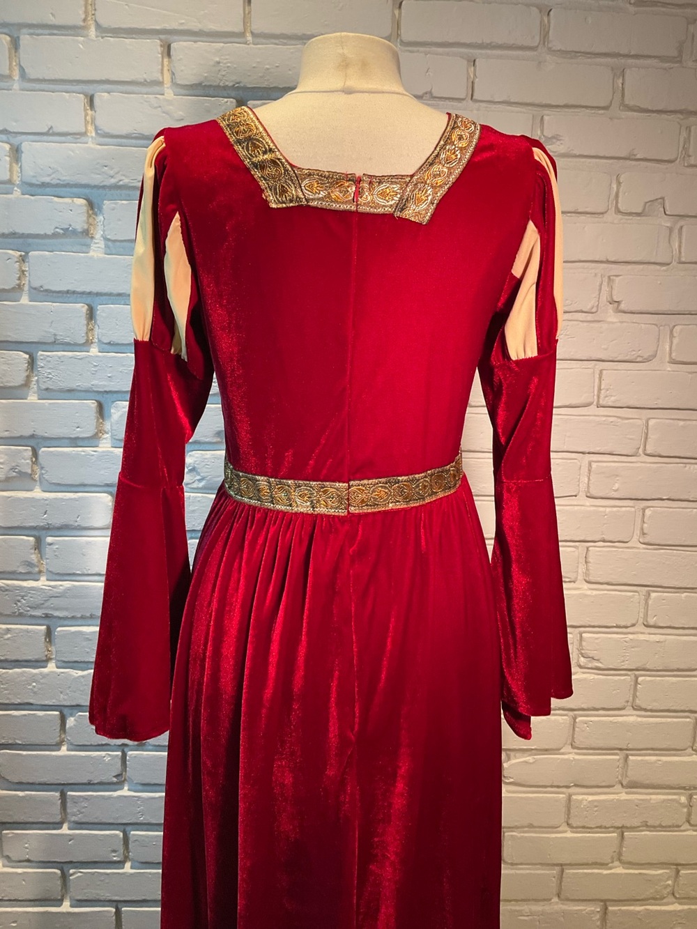Yolsun M Medieval Dress Renaissance Princess Halloween Dress Up Costume - Picture 4 of 5